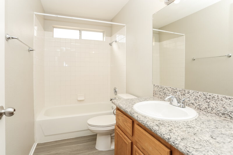 2,145/Mo, 4119 Tatum Ct North Las Vegas, NV 89032 Bathroom View