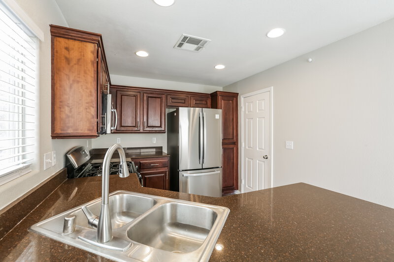2,250/Mo, 9469 Diamond Bridge Avenue Las Vegas, NV 89166 Kitchen View 2