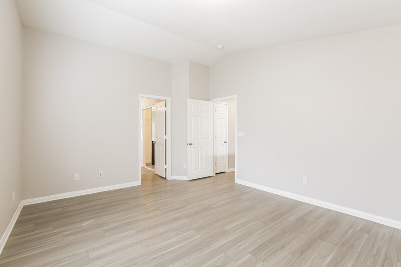 2,250/Mo, 9469 Diamond Bridge Avenue Las Vegas, NV 89166 Main Bedroom View 2