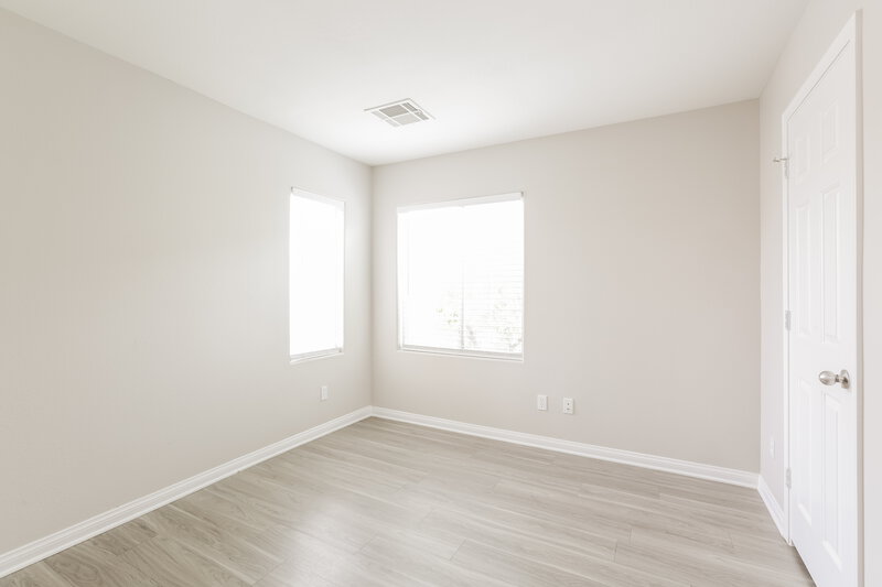 2,250/Mo, 9469 Diamond Bridge Avenue Las Vegas, NV 89166 Bedroom View 2