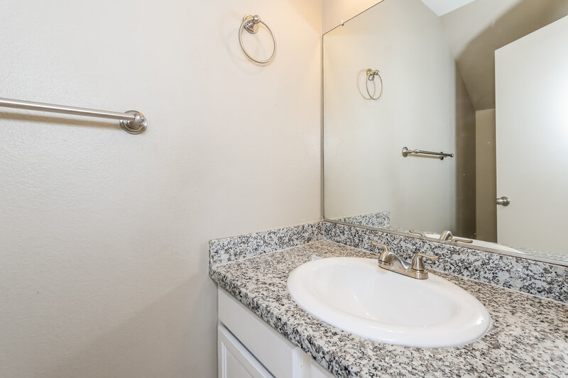 1,870/Mo, 109 Quiet Desert Lane Henderson, NV 89074 Bathroom View 2