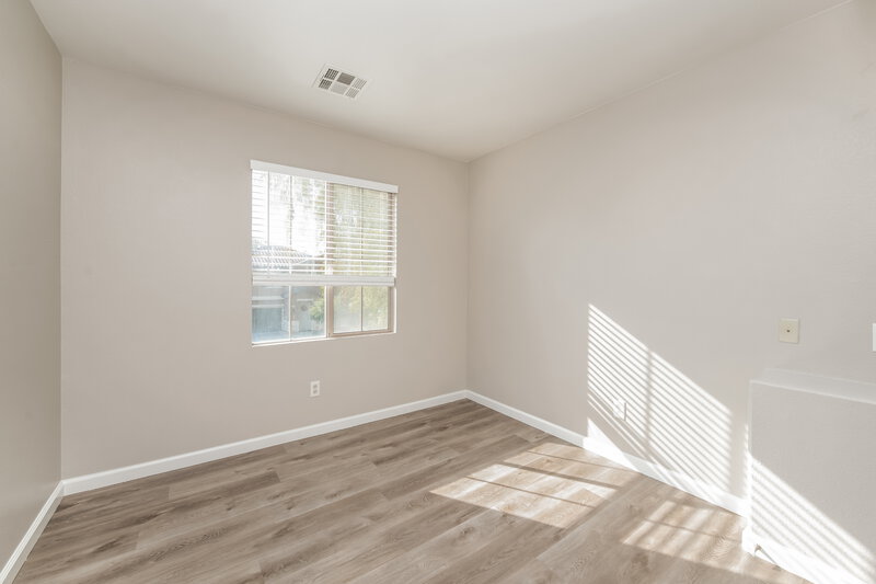 1,865/Mo, 1848 Arrow Stone Ct North Las Vegas, NV 89031 Bedroom View 2