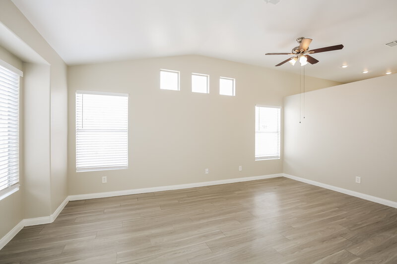1,985/Mo, 3219 Panamint Ct North Las Vegas, NV 89032 Living Room View 3