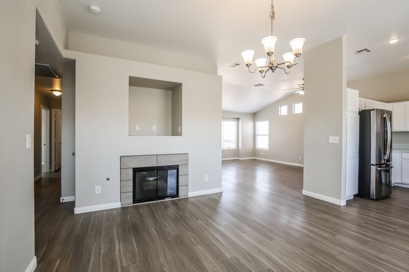 1,975/Mo, 3219 Panamint Ct North Las Vegas, NV 89032 Dining Room View 2