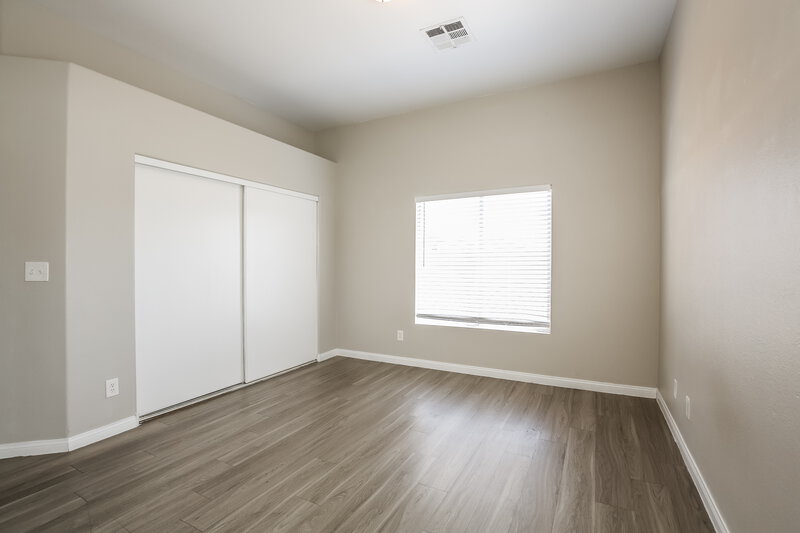1,975/Mo, 3219 Panamint Ct North Las Vegas, NV 89032 Main Bedroom View 2