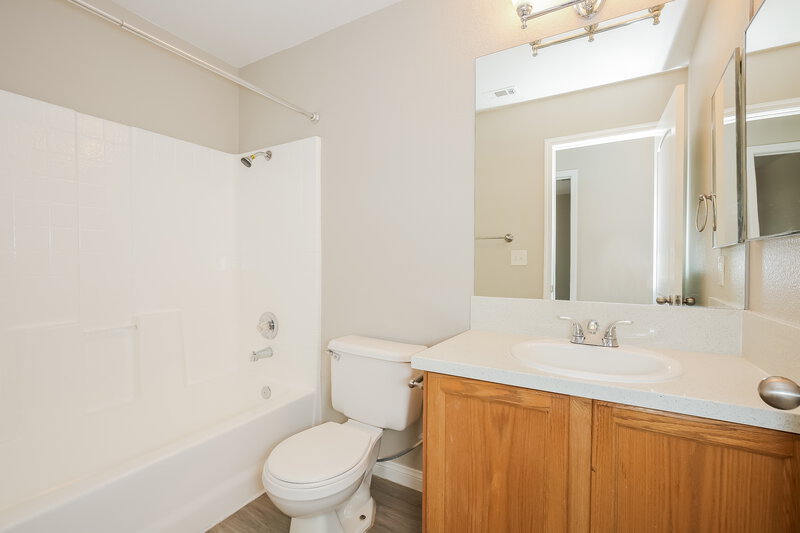 1,985/Mo, 3219 Panamint Ct North Las Vegas, NV 89032 Bathroom View