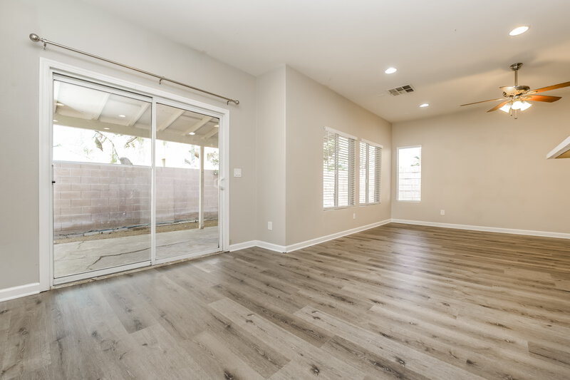2,070/Mo, 6231 Blushing Willow St North Las Vegas, NV 89081 Dining Room View