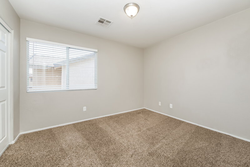 2,070/Mo, 6231 Blushing Willow St North Las Vegas, NV 89081 Bedroom View