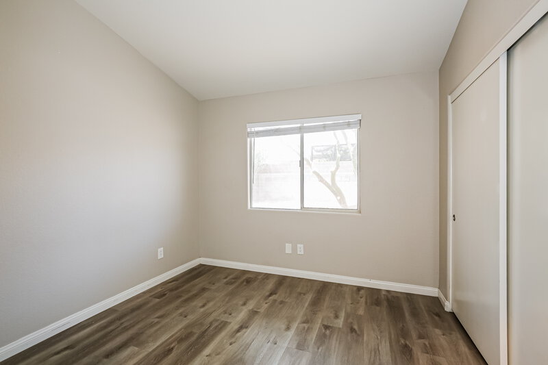 1,840/Mo, 504 Stonehurst Dr North Las Vegas, NV 89031 Bedroom View