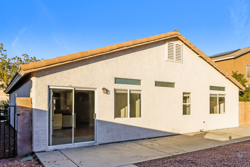 1,900/Mo, 511 Shallow Mist Ct North Las Vegas, NV 89032 Rear View