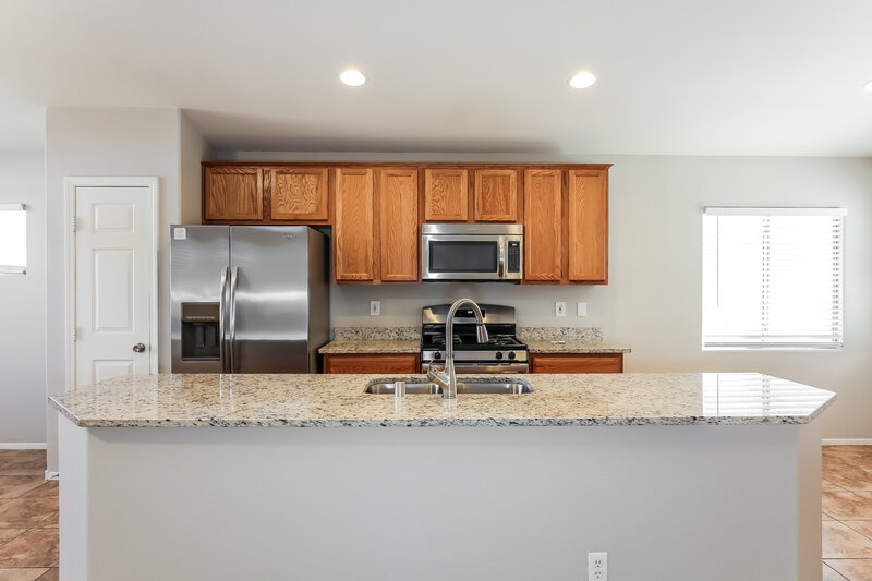 2,070/Mo, 5936 Crestmont Dr North Las Vegas, NV 89031 Kitchen View