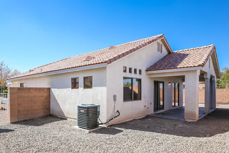 2,070/Mo, 5936 Crestmont Dr North Las Vegas, NV 89031 Rear View