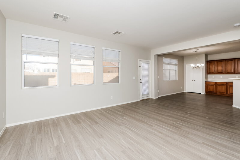 2,050/Mo, 328 Fox Blitz Ave North Las Vegas, NV 89031 Living Room View