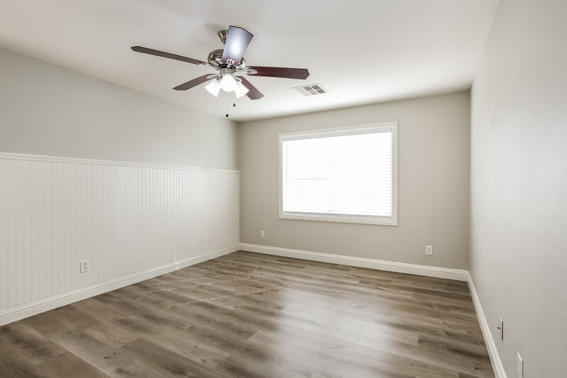 2,195/Mo, 1857 Bayhurst Ave North Las Vegas, NV 89031 Main Bedroom View