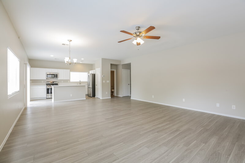 2,125/Mo, 6024 Gum Springs St North Las Vegas, NV 89081 Living Room View
