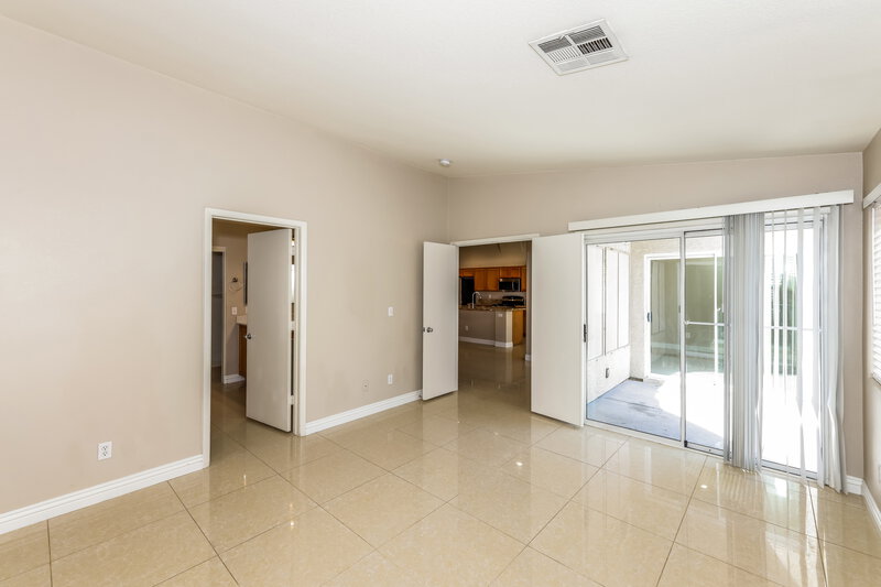 1,945/Mo, 3370 Wasatch Cedars St Las Vegas, NV 89122 Main Bedroom View 2