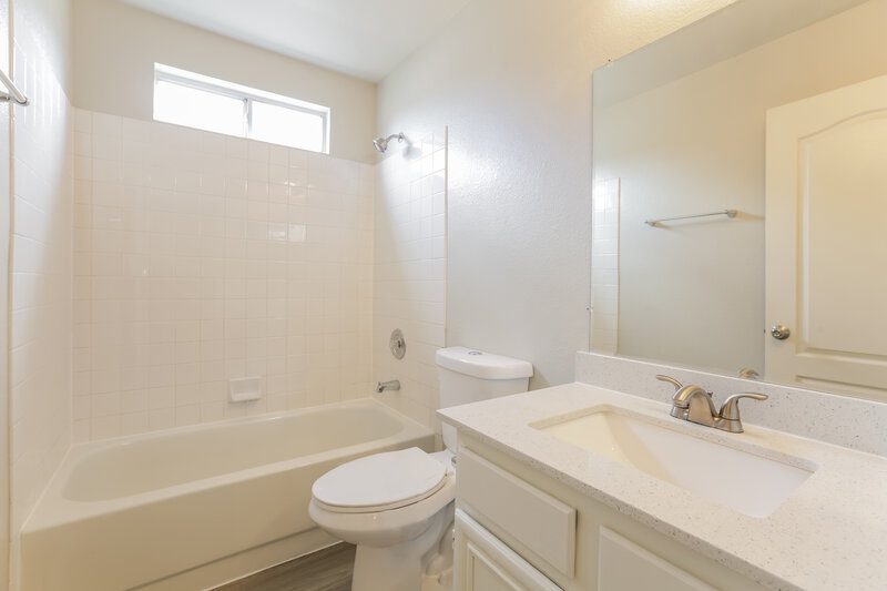 2,410/Mo, 541 Vantage Ave Henderson, NV 89002 Bathroom View