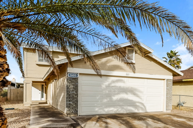 1,915/Mo, 1605 Lorna Dr Henderson, NV 89011 Front View