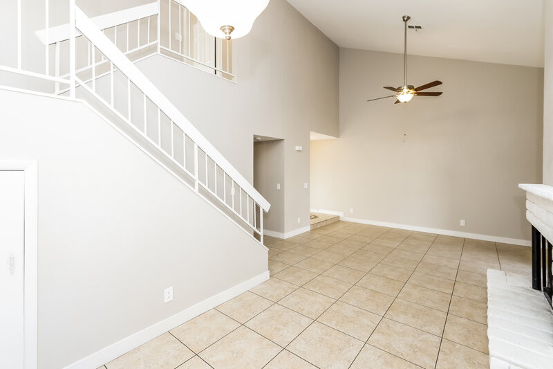 1,915/Mo, 1605 Lorna Dr Henderson, NV 89011 Living Room View