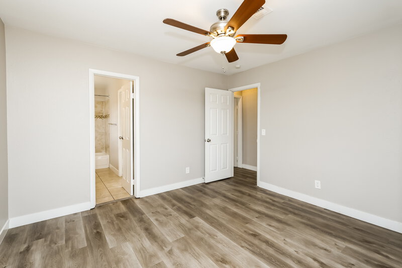 1,915/Mo, 1605 Lorna Dr Henderson, NV 89011 Main Bedroom View