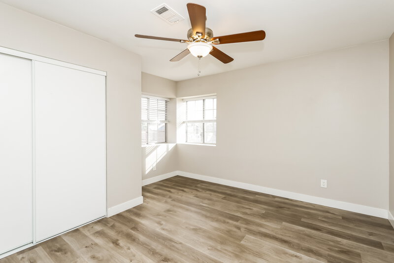 1,915/Mo, 1605 Lorna Dr Henderson, NV 89011 Bedroom View