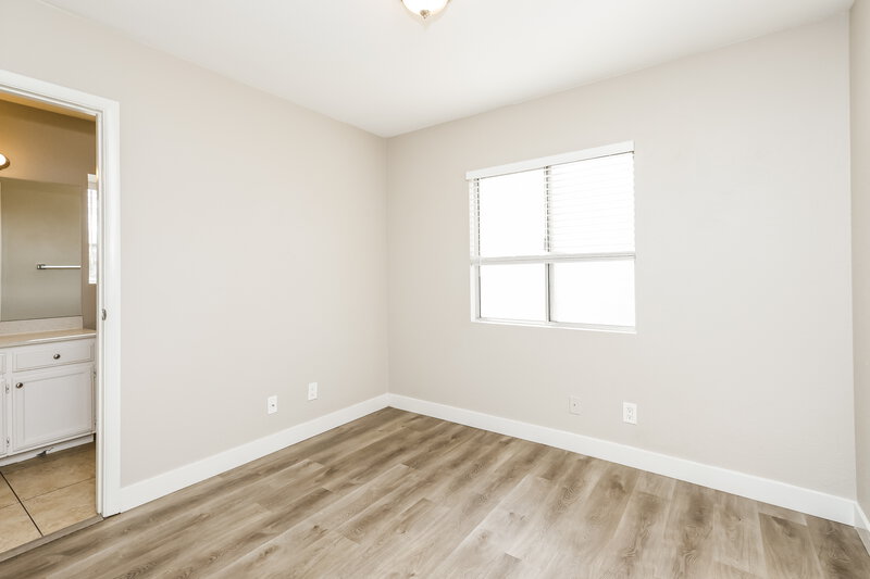 1,915/Mo, 1605 Lorna Dr Henderson, NV 89011 Bedroom View 2