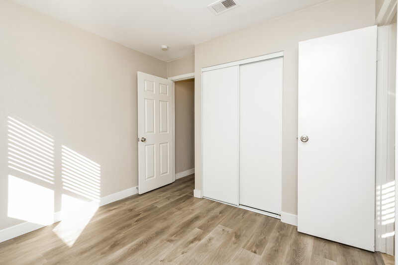 1,915/Mo, 1605 Lorna Dr Henderson, NV 89011 Bedroom View 3