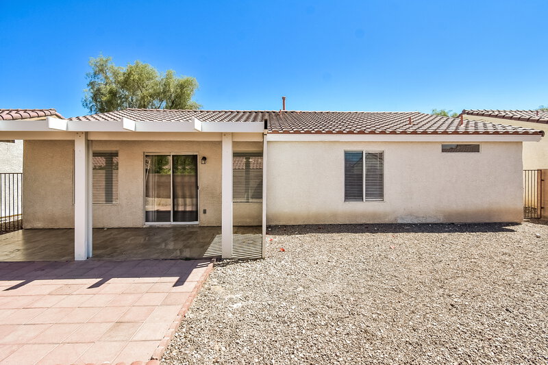 2,180/Mo, 3118 Flower Garden Ct North Las Vegas, NV 89031 Rear View 2