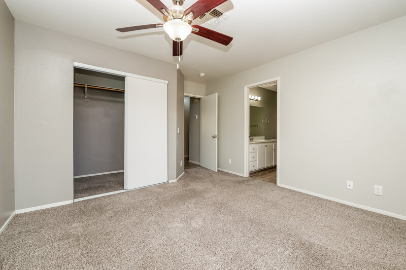 1,890/Mo, 4722 Checker Way North Las Vegas, NV 89031 Main Bedroom View