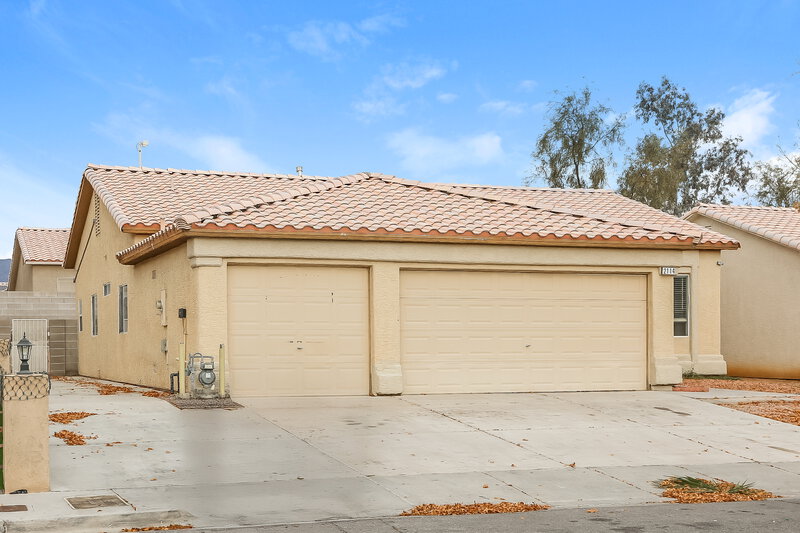 2,045/Mo, 2114 Heritage Ridge Ave North Las Vegas, NV 89031 Front View
