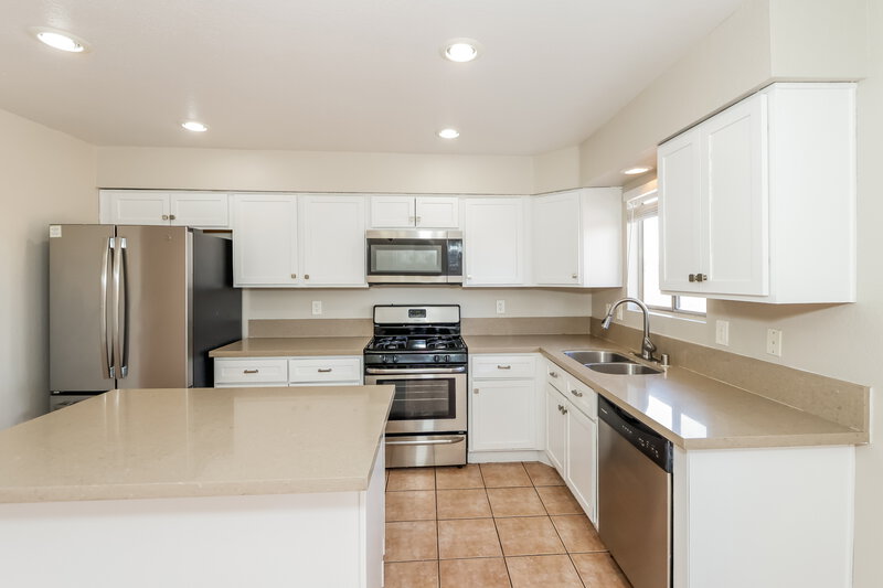 1,885/Mo, 390 Newbury Ct Henderson, NV 89015 Kitchen View