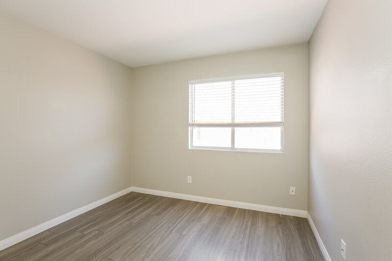 2,270/Mo, 1690 Rushing River Rd North Las Vegas, NV 89031 Bedroom View