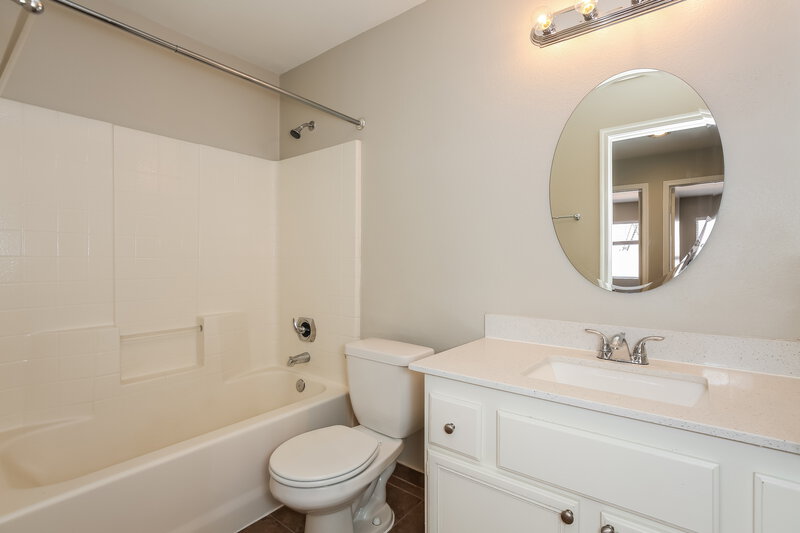 2,270/Mo, 1690 Rushing River Rd North Las Vegas, NV 89031 Bathroom View