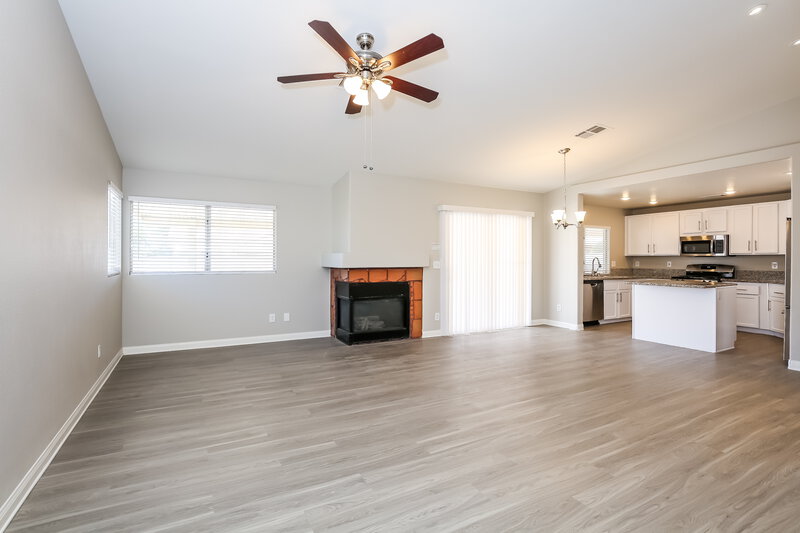 2,160/Mo, 2021 Falcon Crest Ave North Las Vegas, NV 89031 Living Room View