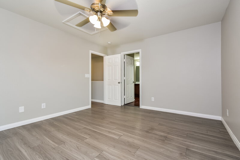 2,260/Mo, 8536 Warthen Meadows St Las Vegas, NV 89131 Main Bedroom View 2