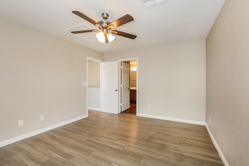 2,195/Mo, 8536 Warthen Meadows St Las Vegas, NV 89131 Main Bedroom View 2