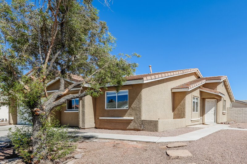 2,025/Mo, 2306 Hollow Oak Avenue North Las Vegas, NV 89031 Front View