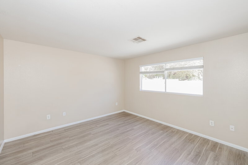 2,025/Mo, 2306 Hollow Oak Avenue North Las Vegas, NV 89031 Main Bedroom View
