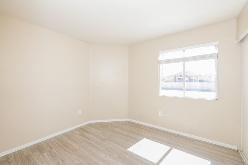 2,025/Mo, 2306 Hollow Oak Avenue North Las Vegas, NV 89031 Bedroom View