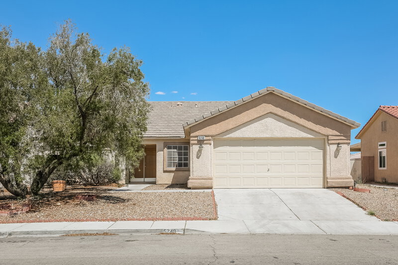 2,110/Mo, 5240 Coleman St North Las Vegas, NV 89031 External View