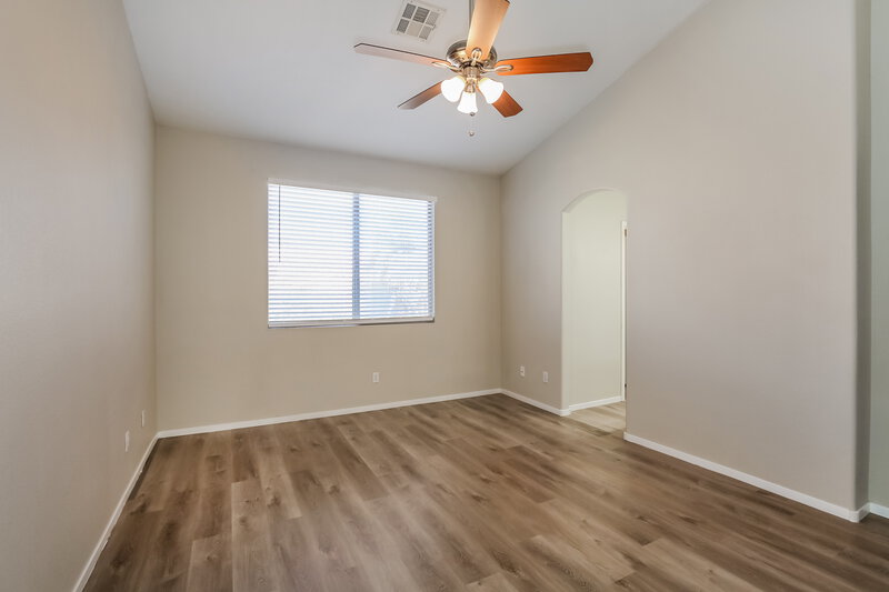 2,110/Mo, 5240 Coleman St North Las Vegas, NV 89031 Main Bedroom View