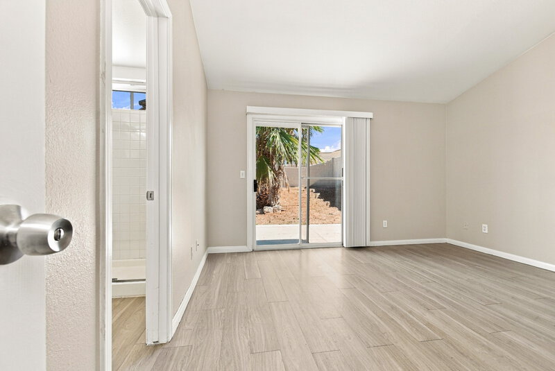 1,940/Mo, 534 Rancho Del Norte Dr North Las Vegas, NV 89031 Primary Bedroom View