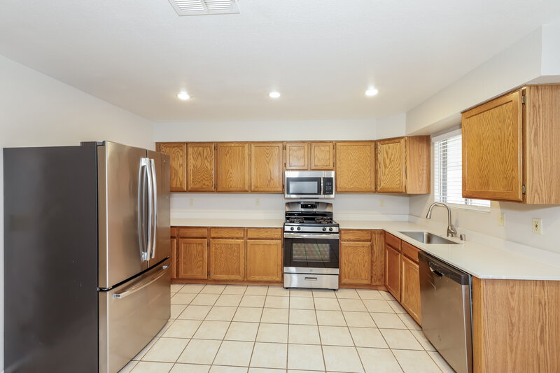 2,165/Mo, 123 Hexham Dr Henderson, NV 89015 Kitchen View