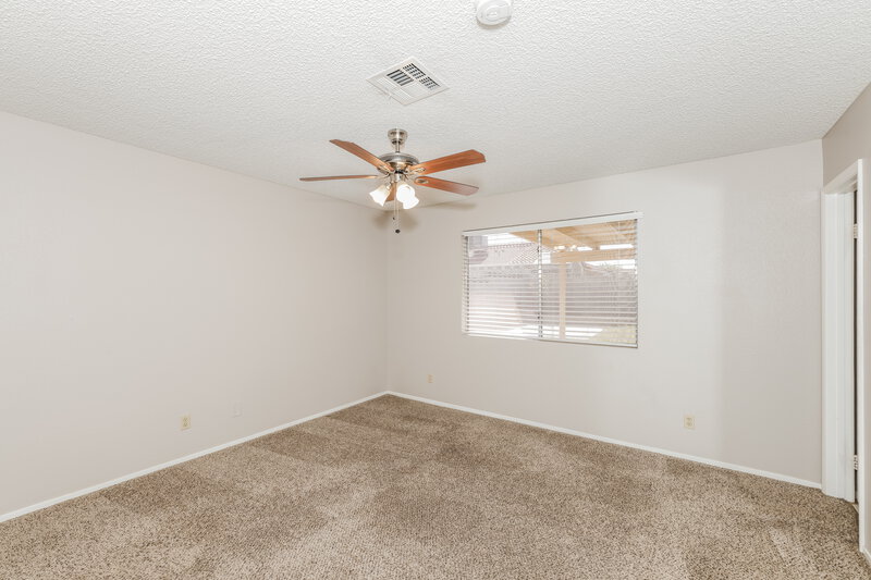 2,165/Mo, 123 Hexham Dr Henderson, NV 89015 Main Bedroom View