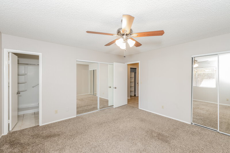 2,165/Mo, 123 Hexham Dr Henderson, NV 89015 Main Bedroom View 2