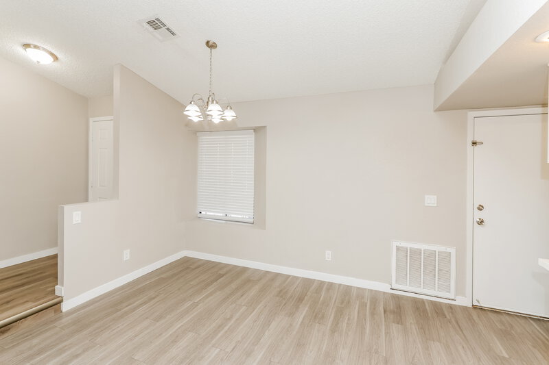 2,215/Mo, 141 Emden Dr Henderson, NV 89015 Dining Room View