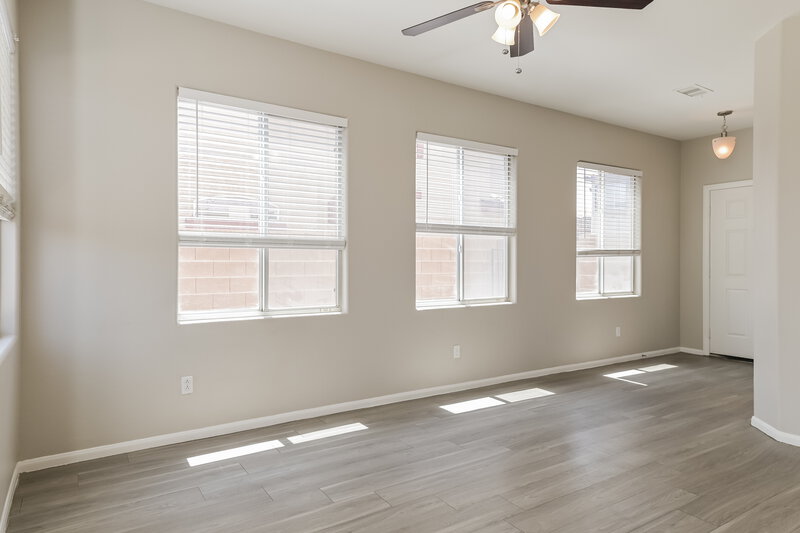 1,990/Mo, 671 Baffin Island Rd Henderson, NV 89011 Living Room View