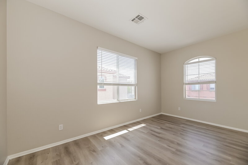 1,990/Mo, 671 Baffin Island Rd Henderson, NV 89011 Loft View