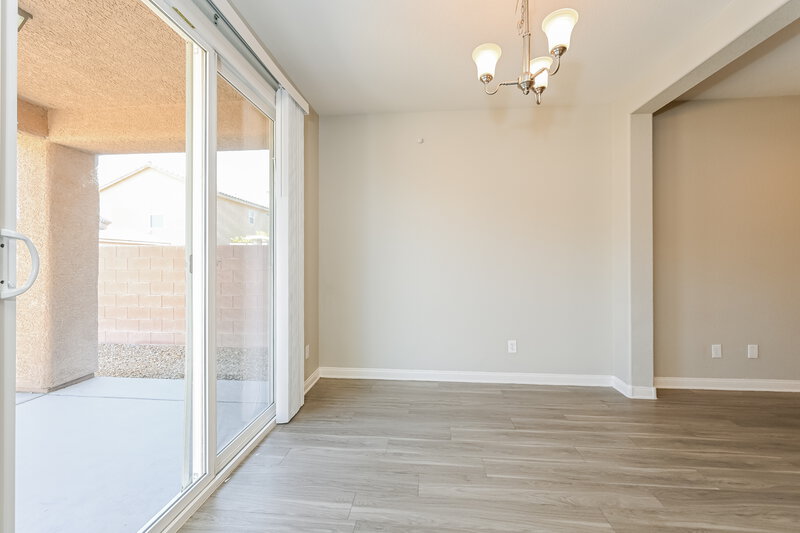 2,170/Mo, 40 Desert Palm Dr Las Vegas, NV 89183 Dining Room View