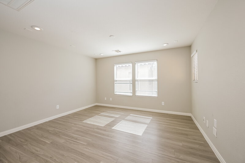 2,170/Mo, 40 Desert Palm Dr Las Vegas, NV 89183 Family Room View